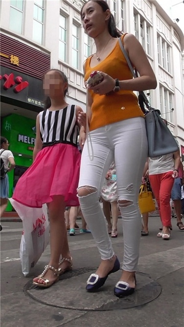 极品白裤MM，沉醉不知归路[MP4/1.5GB]