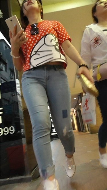 丰腴紧致大妞 [MP4/621MB]