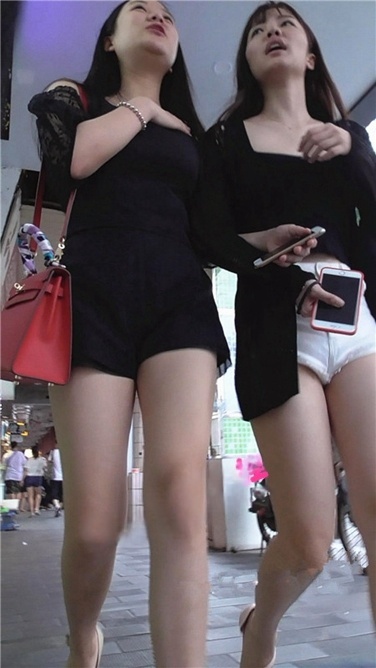 白热三角性感写真 [MP4/195MB]