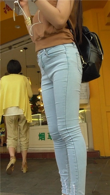 约见情郎的灰牛MM[453MB/MP4]