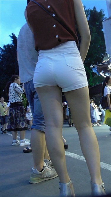 肥臀shaofu白热裤[MP4/916MB]