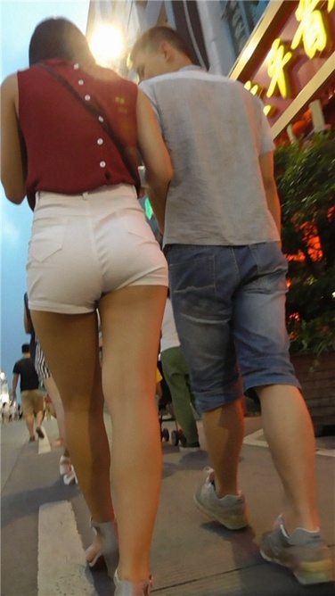 肥臀shaofu白热裤[MP4/916MB]