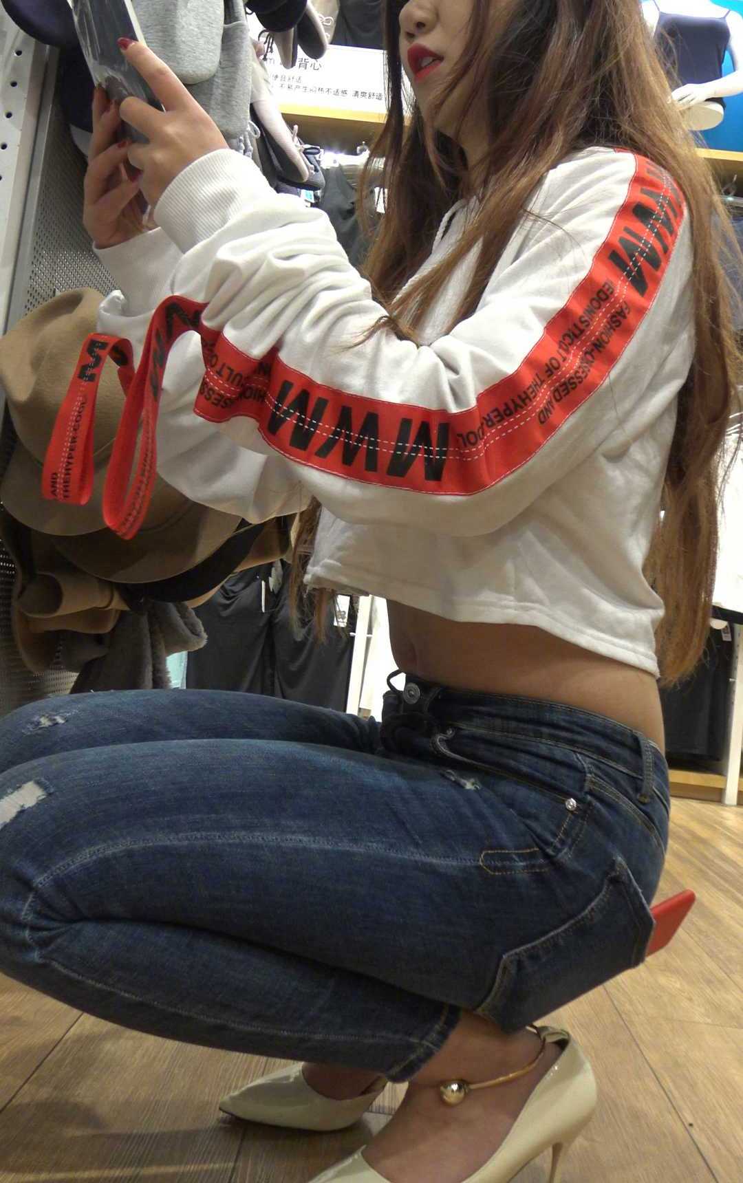 雅雅18岁青春无敌高跟牛仔裤饱满翘臀第二季（积分388）