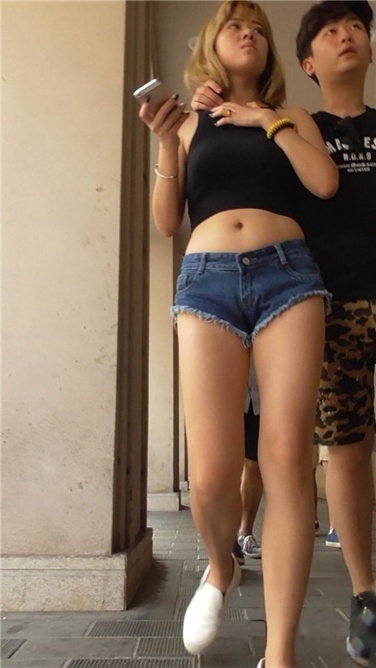 真的很萌很奔放[MP4/2GB]