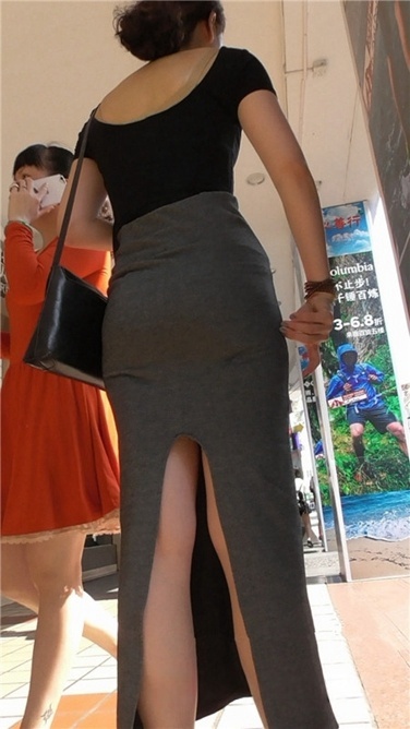 完美身形，性感优雅 [MP4/465MB]