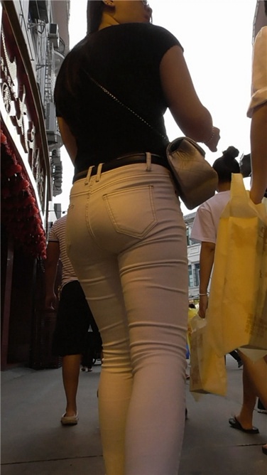 服了，如此白裤少女[MP4/1.3GB]