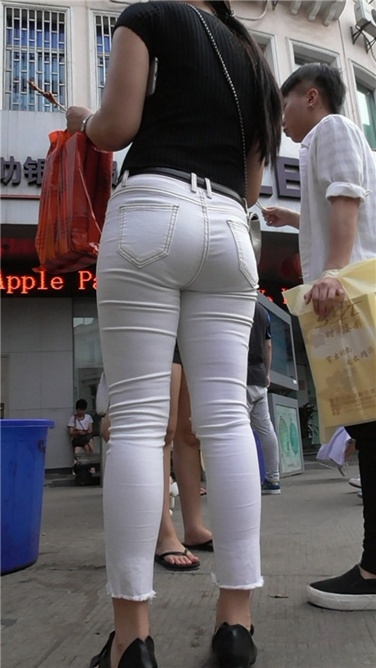 服了，如此白裤少女[MP4/1.3GB]