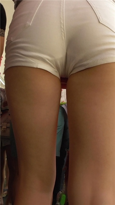 纳兰对白裤绝对是真爱[MP4/1GB]