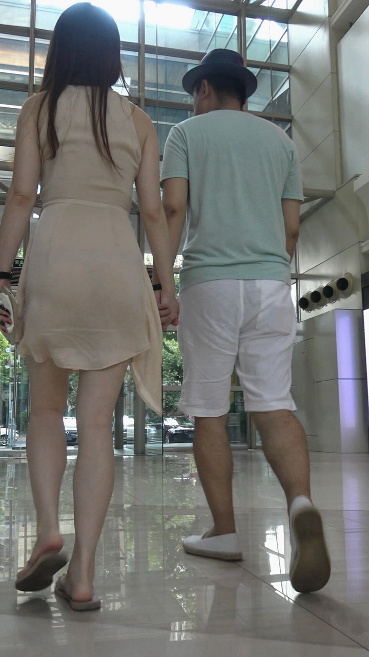 端庄的含蓄，让人遐想[MP4/850MB]