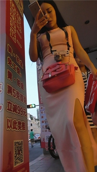 极品shaofu丰满韵味[MP4/678MB]