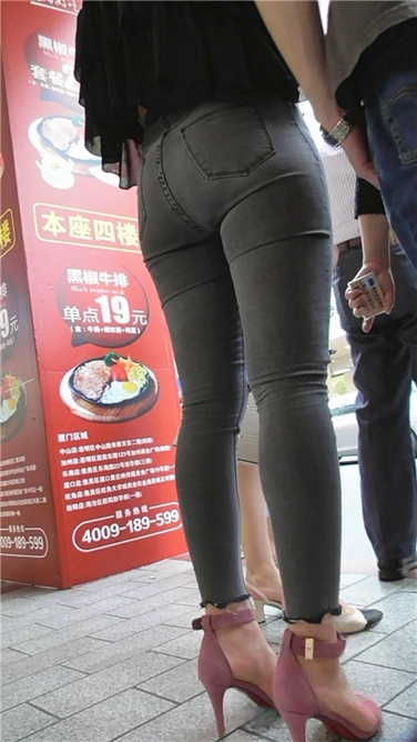 超极品国产美臀shaofu[MP4/900MB