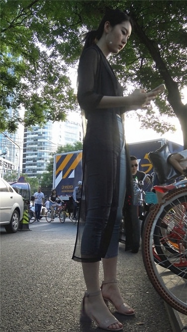 擦肩而过的美[MP4/1.3GB]