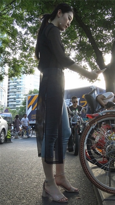 擦肩而过的美[MP4/1.3GB]