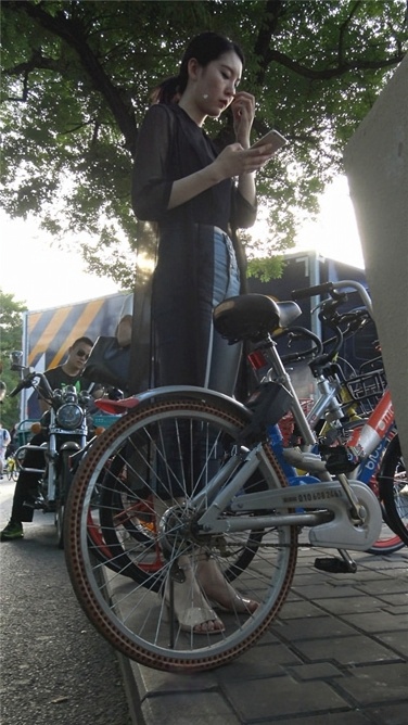 擦肩而过的美[MP4/1.3GB]