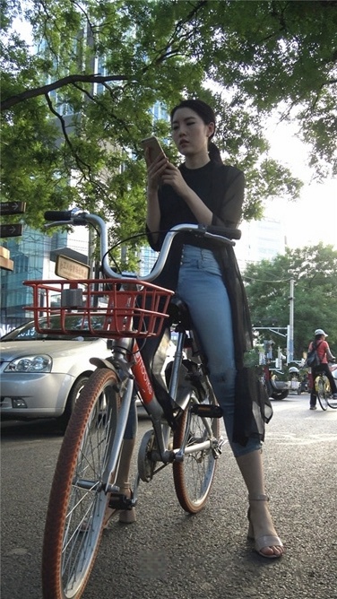 擦肩而过的美[MP4/1.3GB]