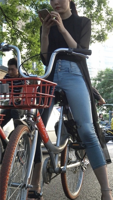 擦肩而过的美[MP4/1.3GB]