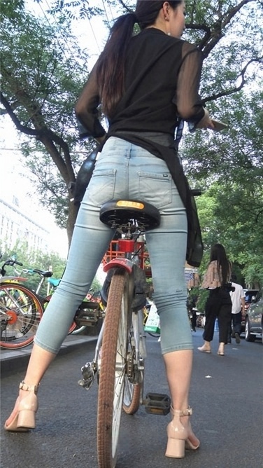 擦肩而过的美[MP4/1.3GB]