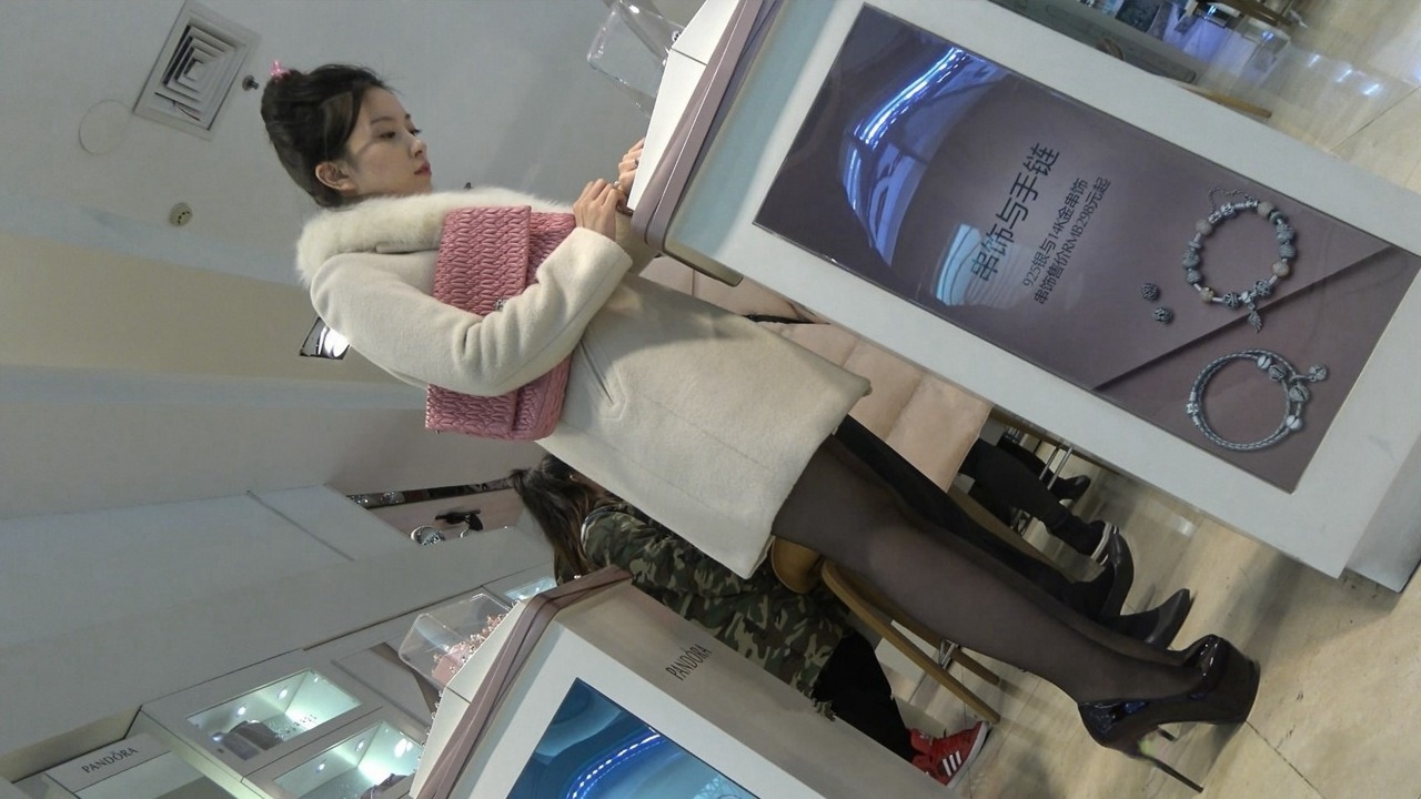 4K超清！高挑优雅的黑丝shaofu[MP4/2.5GB]