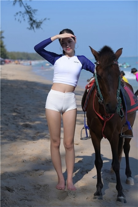 苏梅岛旅拍 海边骑马的女孩 【套图+视频】