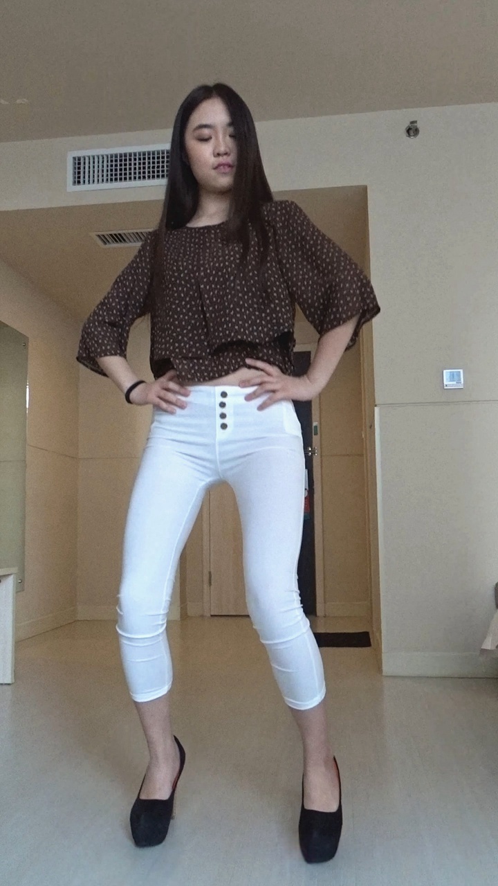 白色薄透紧身裤美女模拍[803M/MTS]