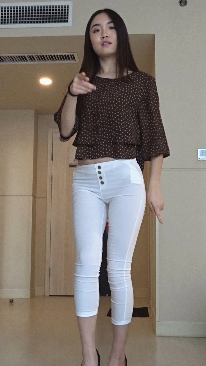 白色薄透紧身裤美女模拍[803M/MTS]