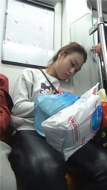 4K超清！与无声之处惊屯[3GB/MP4]