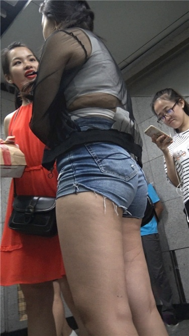 4K超清！极品热牛爆臀妹妹（终极版）[MP4/5GB]