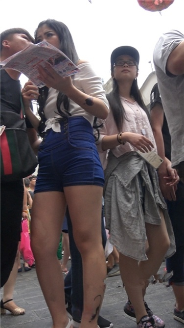 4K超清!超长大片!重口!紧牛热裤丰臀大妹子[MP4/3GB]