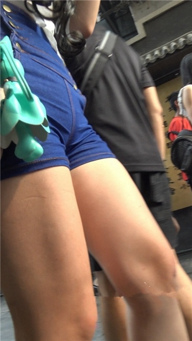 4K超清!超长大片!重口!紧牛热裤丰臀大妹子[MP4/3GB]