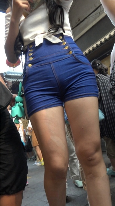 4K超清!超长大片!重口!紧牛热裤丰臀大妹子[MP4/3GB]