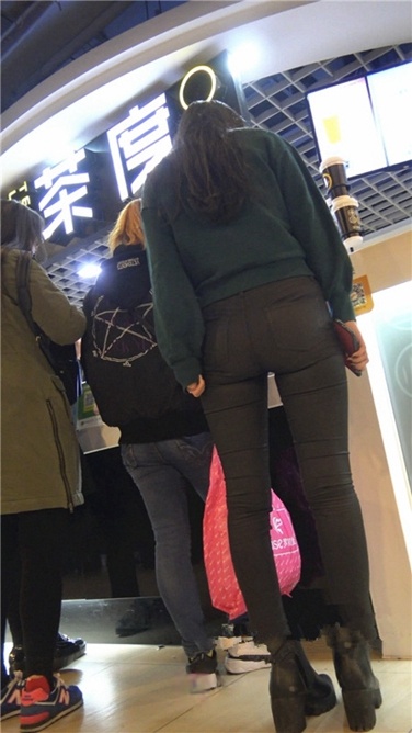 4K超清!清纯紧牛紧臀美眉第二季[2GB/MP4]