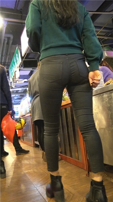 4K超清!清纯紧牛紧臀美眉第二季[2GB/MP4]