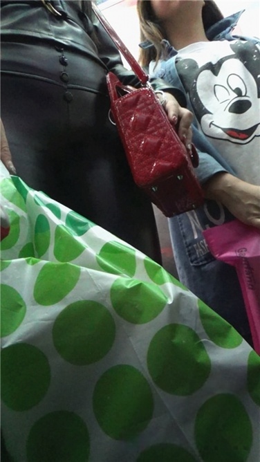 性感紧身皮裤丰臀MM. 第三季[MP4/1GB]