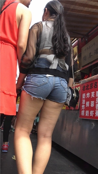 【街拍之魂】4K超清！极品超紧热牛爆臀妹妹（2）[MP4/2GB]