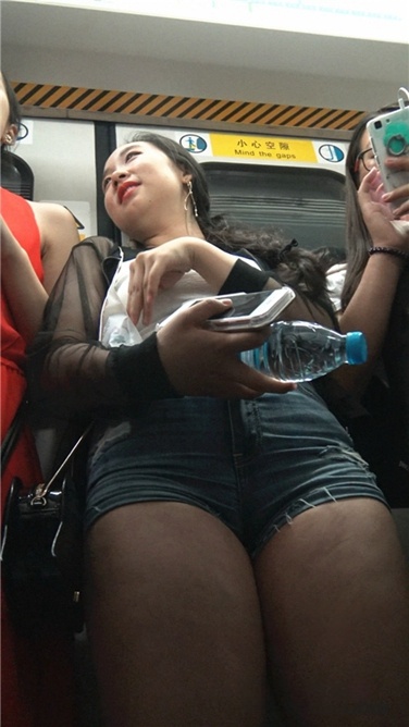 【街拍之魂】4K超清！极品超紧热牛爆臀妹妹（2）[MP4/2GB]