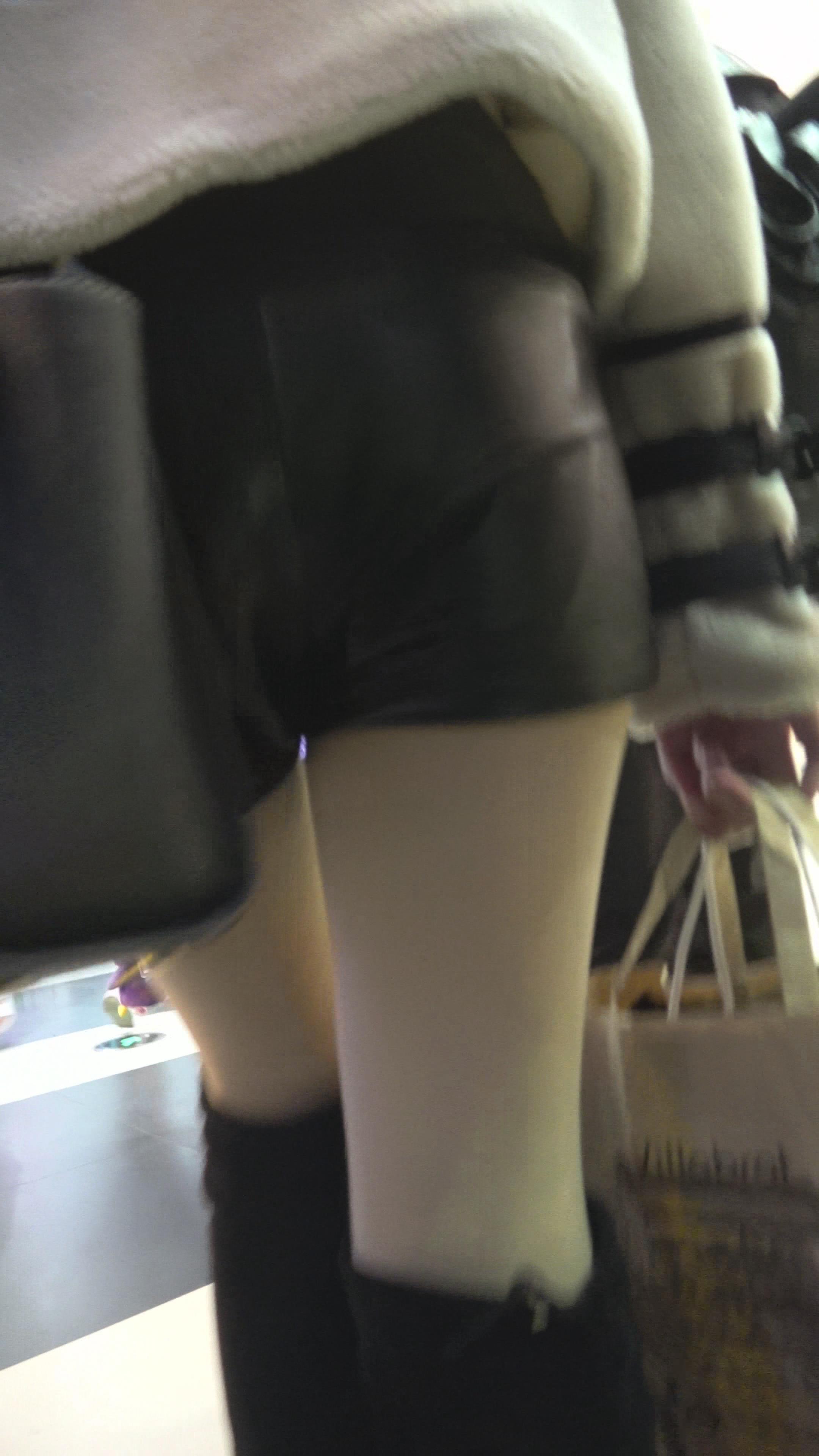 皮裤美女裤袜打底