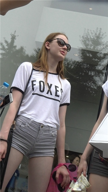 【街拍之魂】4K超清！超极品大长腿超短热裤美臀美女[MP4/3GB]