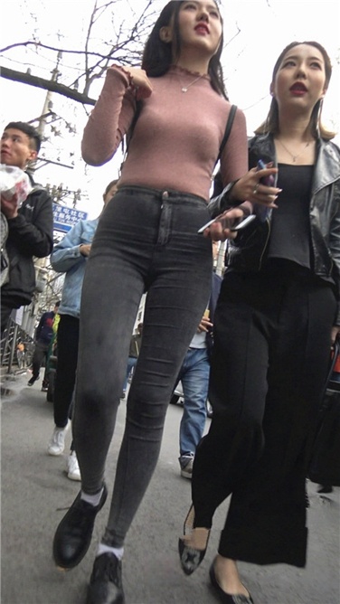 4K超清视频！极品樱桃小嘴大长腿紧牛大美女[MP4/1.2GB]