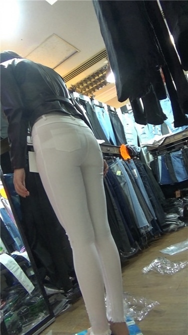 性感紧身皮裤丰臀MM. 第二季[MP4/1GB]