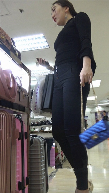 4K超清视频！极品浅黄大高跟紧身黑裤美女第一节[MP4/3GB]