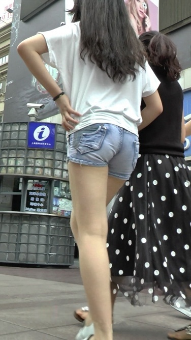 扭得太敬业了[M2TS/485MB]