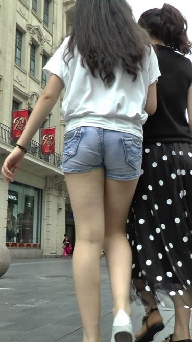 扭得太敬业了[M2TS/485MB]