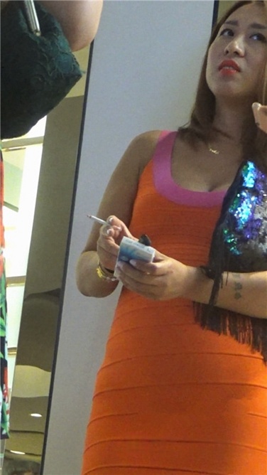 超紧橘红包臀裙xinggan丰臀shaofu[MP4/498MB]