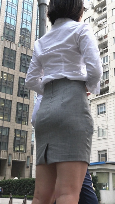 4K超清视频！制服美女OL[MP4/3.66GB]