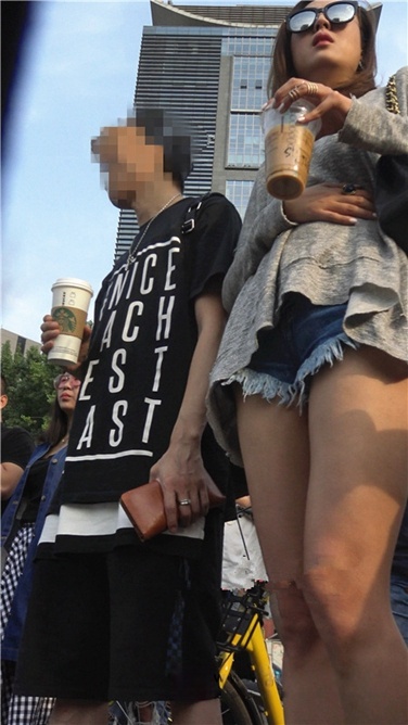 4K超清视频！极品大长腿高跟墨镜美MM[MP4/2GB]