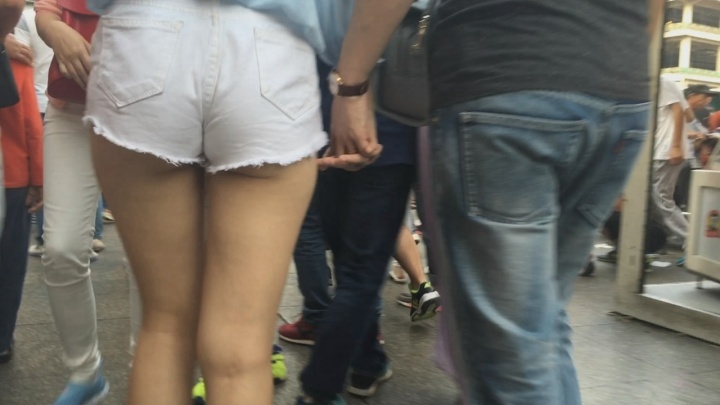 撩人心怀的短发小MM[MP4/4GB]