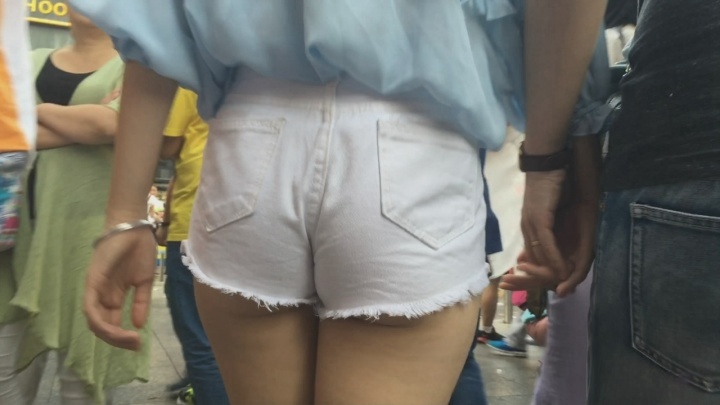 撩人心怀的短发小MM[MP4/4GB]