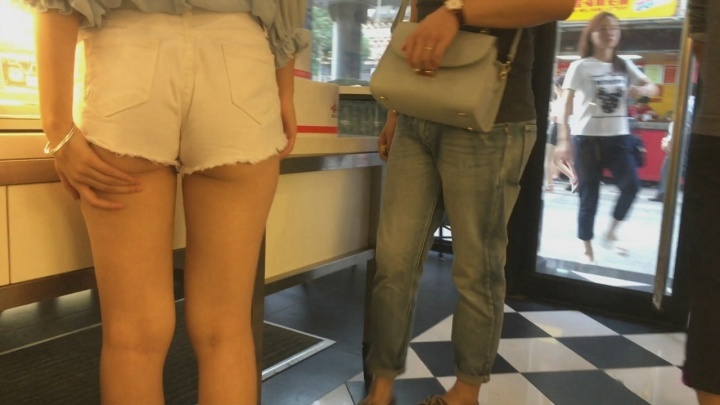 撩人心怀的短发小MM[MP4/4GB]