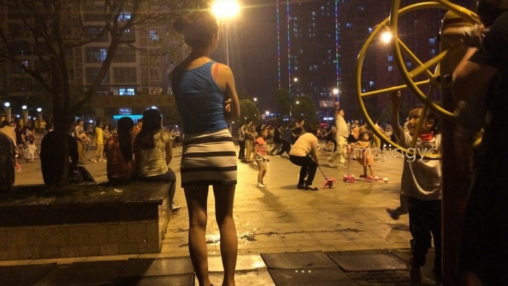 很性感的包臀MMMP4/2GB]