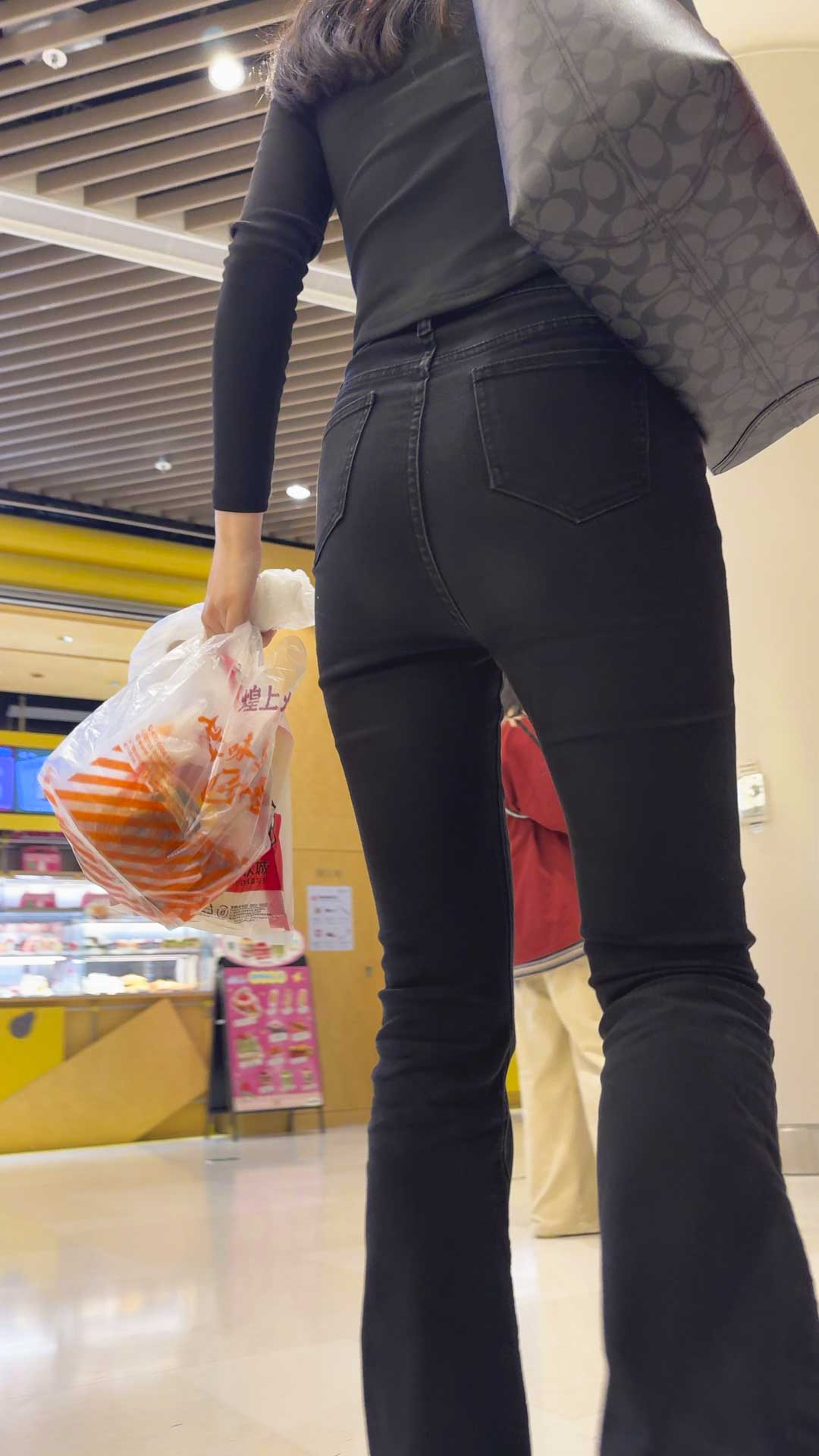 这臀一看就是经常各种玩坏